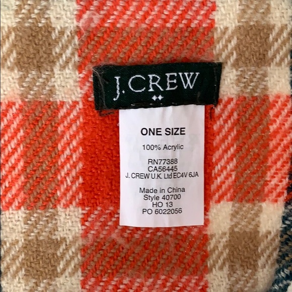 Lovely J. Crew Winter Scarf - Picture 3 of 4